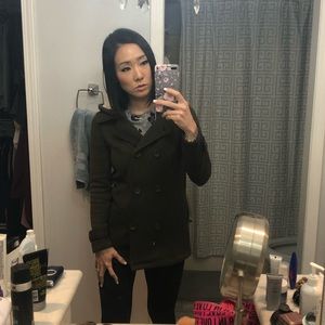 F21 olive green Sherpa liked pea oat with fur hood